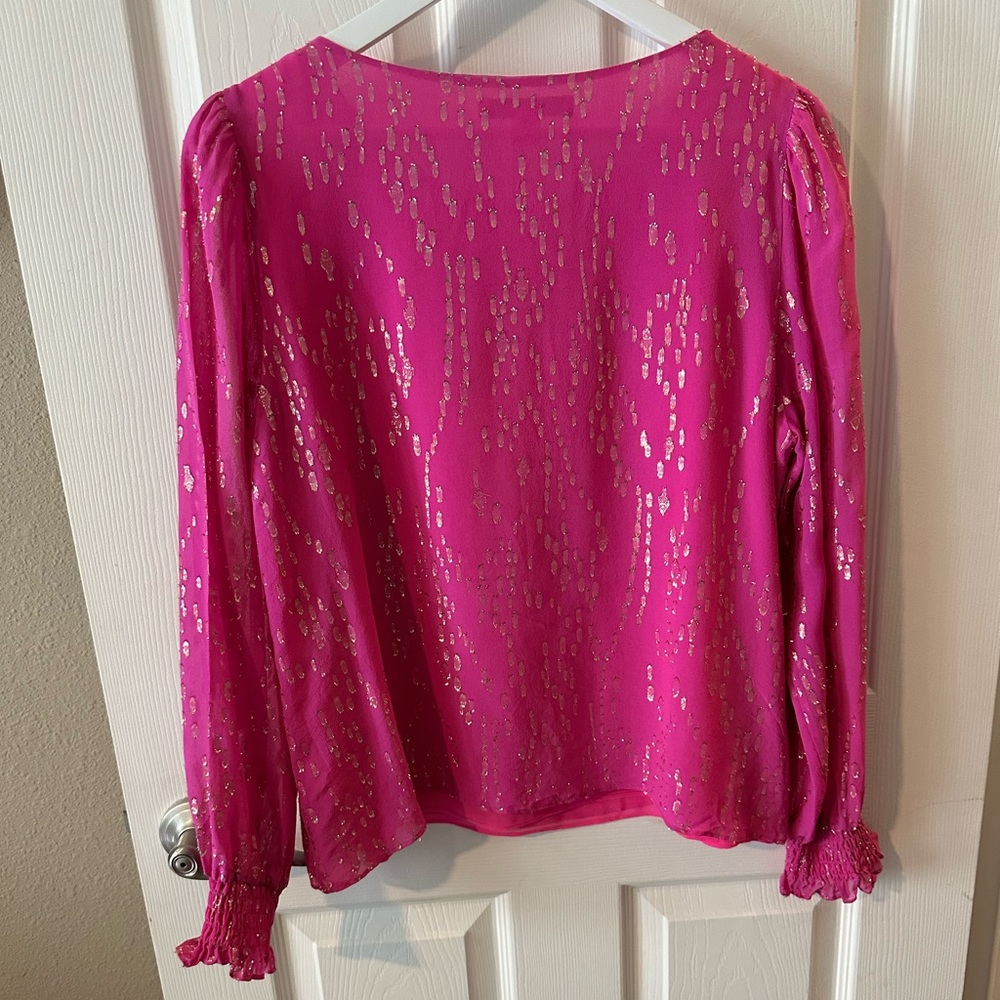 Lilly Pulitzer Hot Pink Ladies LS top with Gold Tinsel. Size: Large - Picture 6 of 6